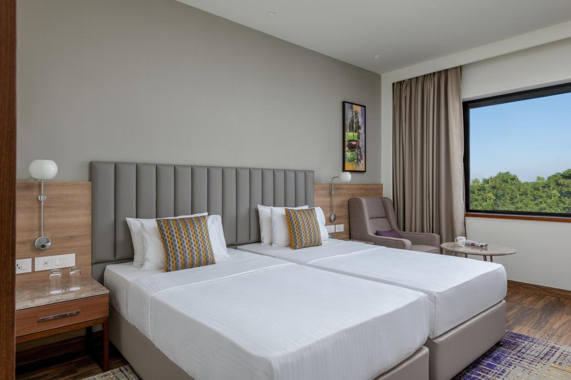 Vivanta Mangalore Oldport Road - Formerly Known As Taj Manjarun Bagian luar foto
